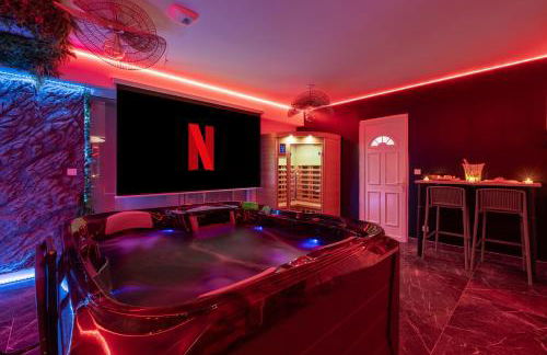 L'Horizon - Suite romantique avec jacuzzi, sauna, piscine & vidéo projecteur - Foto 20