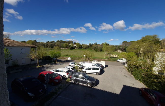 Beautiful Holiday Apartment in Uzes With Balcony - Foto 20