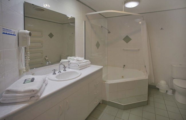 Town Beach Beachcomber Resort - Photo 17