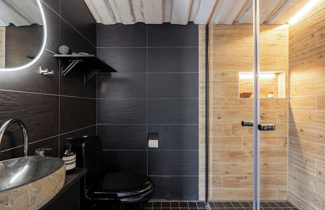 Private & Cozy Suite with lake views - Foto 9