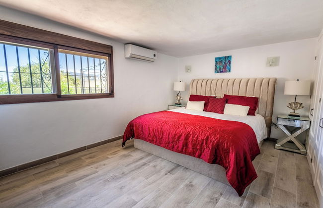 Fantastic 7-bed Villa in Alhaurin de la Torre - Foto 4