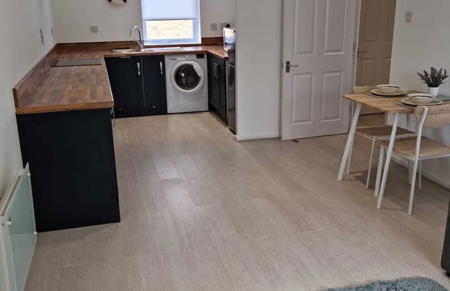 360 Serviced Accommodations - Waterfront Retreat - Modern Apartment - Foto 11