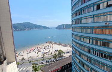 Lindo apartamento com vistas na praia do Gonzaguinha - Foto 2