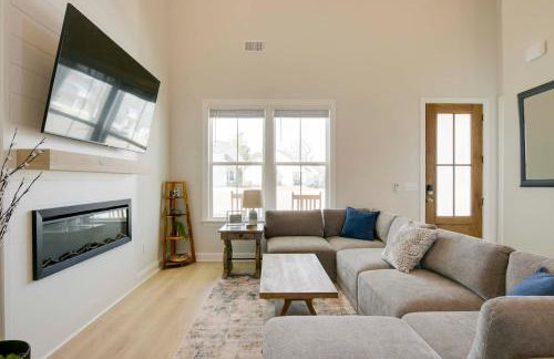 Steps to Marina! Lake Greenwood Home with Patios - Foto 2