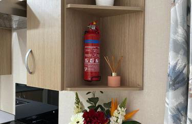 Boggy Creek - lodge with hot tub - Photo 2