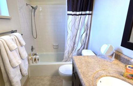 Hot Tub, Game Room, Kayaks, Boat Parking, Backyard, King, Fire Pit, Pets, WD - Foto 21