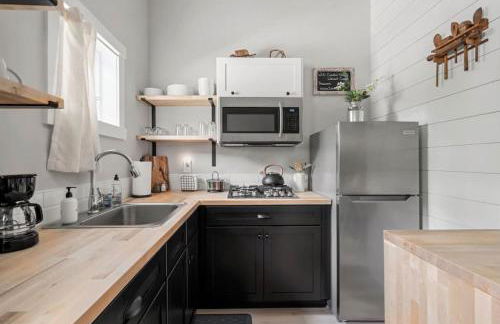 H Studio Close to Downtown, Beaches and Wineries - Foto 16