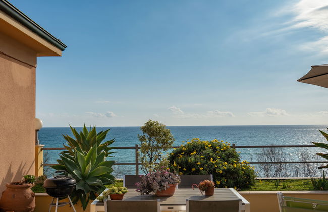 3 bedroom House in Cipressa with garden and terrace - Photo 3