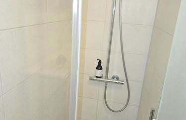 2 x Apartments bei Augsburger Platz 1x Nr 5 - Studio Apartment mit Balkon und Parkplatz und 1 x Nr5-B - 2 ZW ohne Balkon und Parkplatz - Foto 23