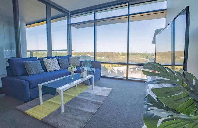 Luxury Skyrise 2bed2bath APT in Olympic Park - Photo 1