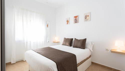 Holidays2Malaga Pasaje cerca Estacion Tren AVE - Foto 4