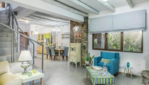 Private Pool & Garden Villa for 6 - Foto 5