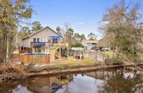 Waterfront Home with Pool, Hot Tub and Game Area - Foto 43