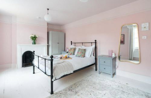 Spacious City-Centre House near Train Station & Business School, with Garden - Foto 37