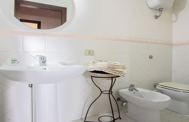 Casale Montemoro With Pool - Photo 22