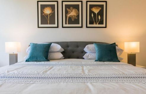 Bright 2 Bedrooms 2 Bathrooms Unit - Foto 25