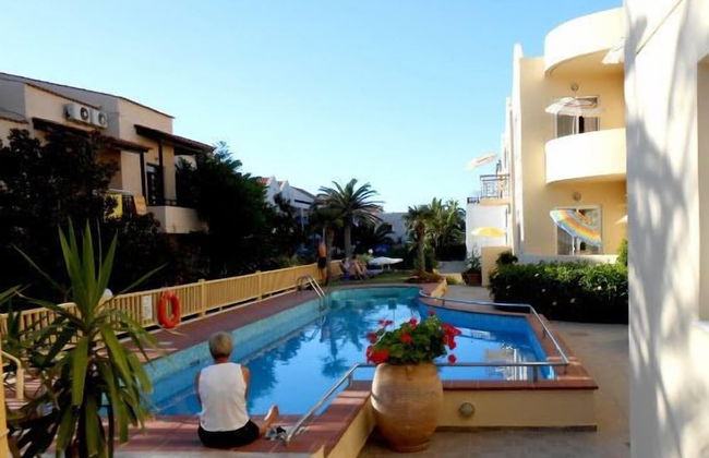 Lambrinos Suites - Photo 32