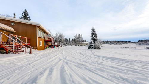 Riverside Retreat Cozy Fairbanks Home with View - Foto 3