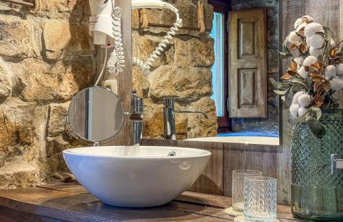 Cabaña La Gurueba, frente rio y cascada - Foto 45