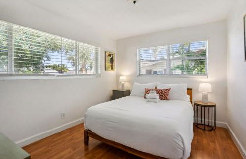 3BR HEATED POOL CLOSE TO BEACH - Foto 27