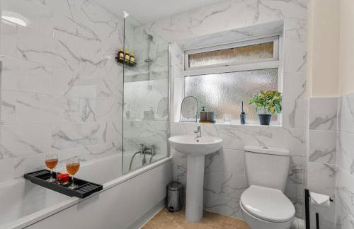 Kingston 5 Bed 2 Bath Contractors Close to Station - Foto 39