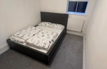 Modern Cozy Apartment in the Heart of Aldershot - Foto 4