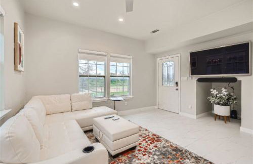 Chic 8BR Retreat Central East Austin for Large Groups - Foto 8