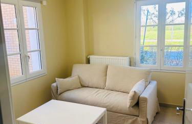 Family's house - Villa proche de la vallée village et Disneyland paris ,2 parkings, air condition - Foto 10