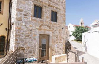 Faidra House - Photo 2