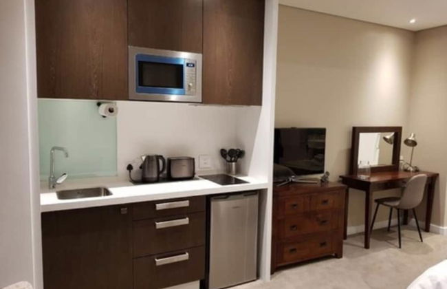 Sandton Skye Apartment - 616 - Photo 18