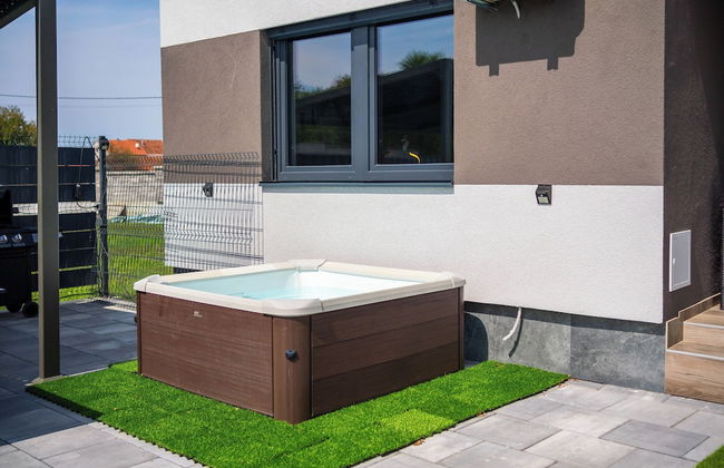 Villa Joy With Pool and Hot Tub - Foto 25