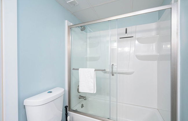 Edgewater Oasis Gorgeous Resort Condo on Beach! - Foto 13