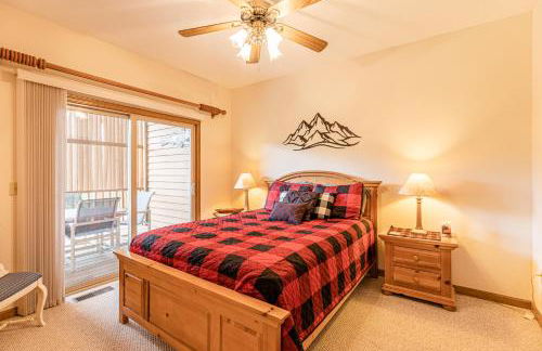 Condo with Stunning Mountain and 6th Green views near Harrahs Cherokee Bryson City - Foto 12