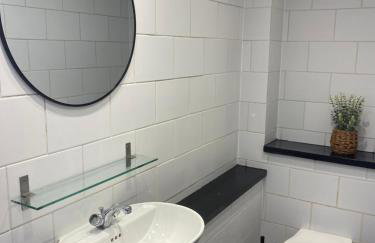 Curzon - 2bdrm 5beds sleeps5 ideal 4 contractors - Foto 2