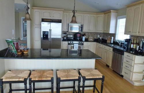 Oceanside Brant Beach Single Family Beach Badges Private Yard Wifi Ocean And Bay Views Washer & Dryer This Home Will Allow You To Truly Feel - Foto 13