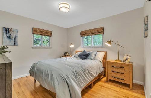 Serene Suburban Oasis 2 Saunas, Office, Parking - Foto 17