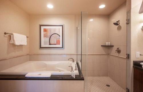 No Resort Fee Strip View Balcony+ Valet Parking - Foto 30