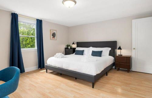 Cozy Mid Century Oasis with 2 KING beds - Foto 3