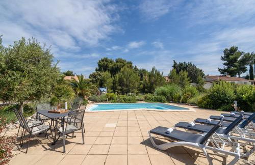 Stylish Villa with Terrace - Foto 12