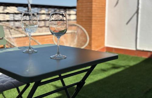 Dúplex céntrico con terraza y parking gratuito - Foto 4