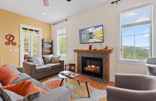 Mtn Views Hot Tub Close to Asheville - Foto 7