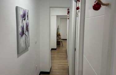 Entire apartment in the heart of downtown N&N - Photo 32