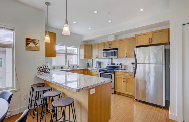 Corner Unit w Large Deck & Amazing View - Photo 14