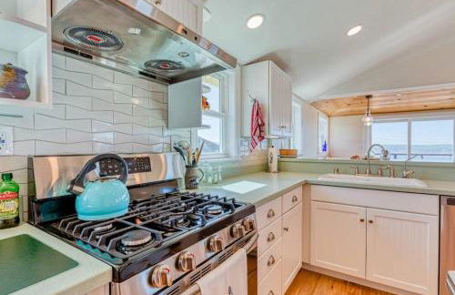 The Lookout! Stunning Views!! Walk to Beach! BBQ! Fast WiFi!! Dog Friendly! - Foto 6