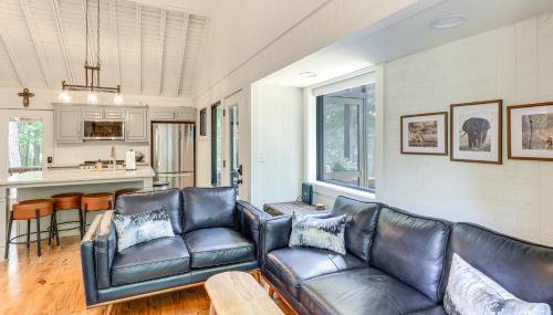 Family-Friendly Dadeville Cabin with Hot Tub and Porch - Foto 4