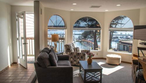 Historic Bay Front! Views of the Marina! Walk to Everything! Unit 1 - Photo 2