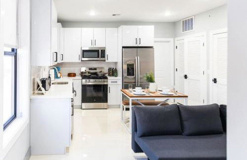 Stylish Two Bedroom Apartment with Free Indoor Parking - Foto 16