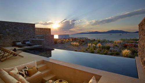 Bonzoe Suites & Villas - Foto 1, sunbed