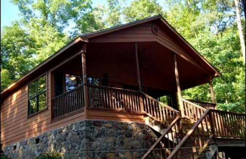 Lovely Waterfront Cabin Ideal for Weekend Getaway on Greers Ferry Lake, Arkansas - Foto 1