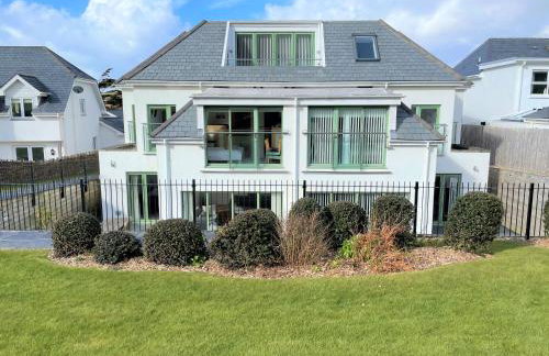 Point View - Award Winning Apartments with Private Hot Tub & Parking - Foto 45